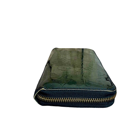 Authentic Louis Vuitton Vernis Zippy Wallet - Picture 3 of 15